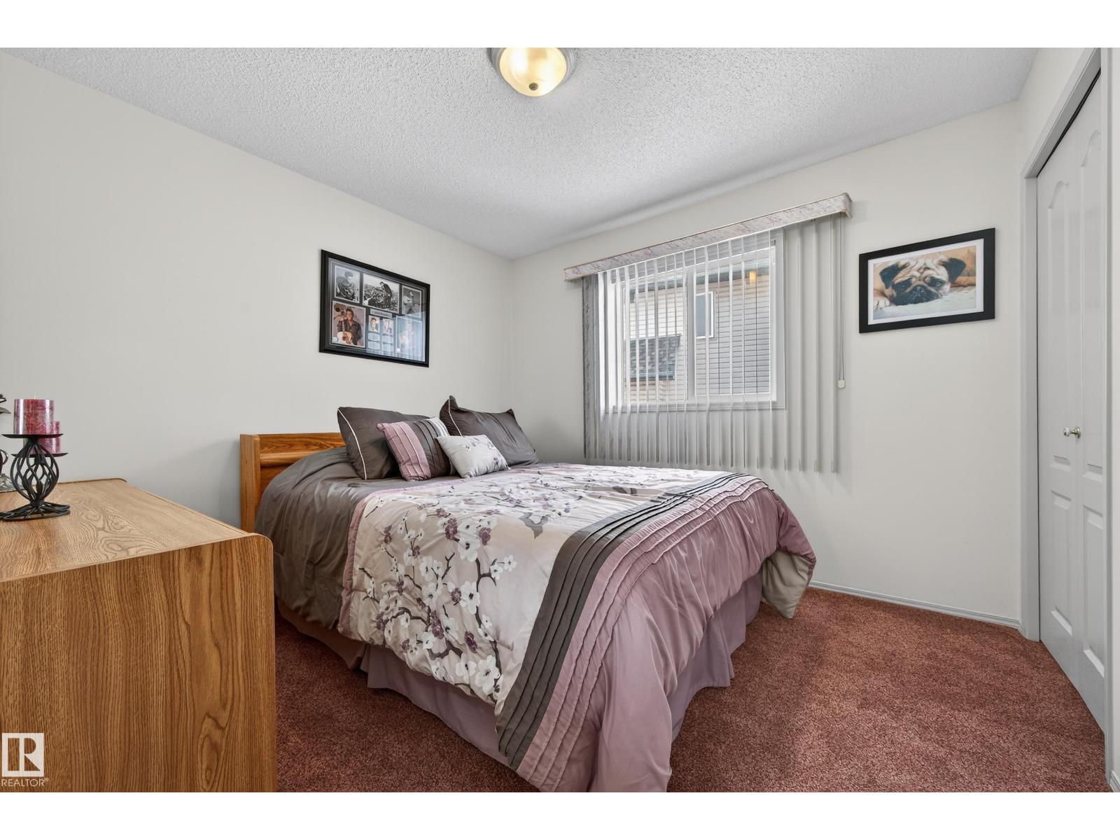 15215 44 ST NW NW, Edmonton