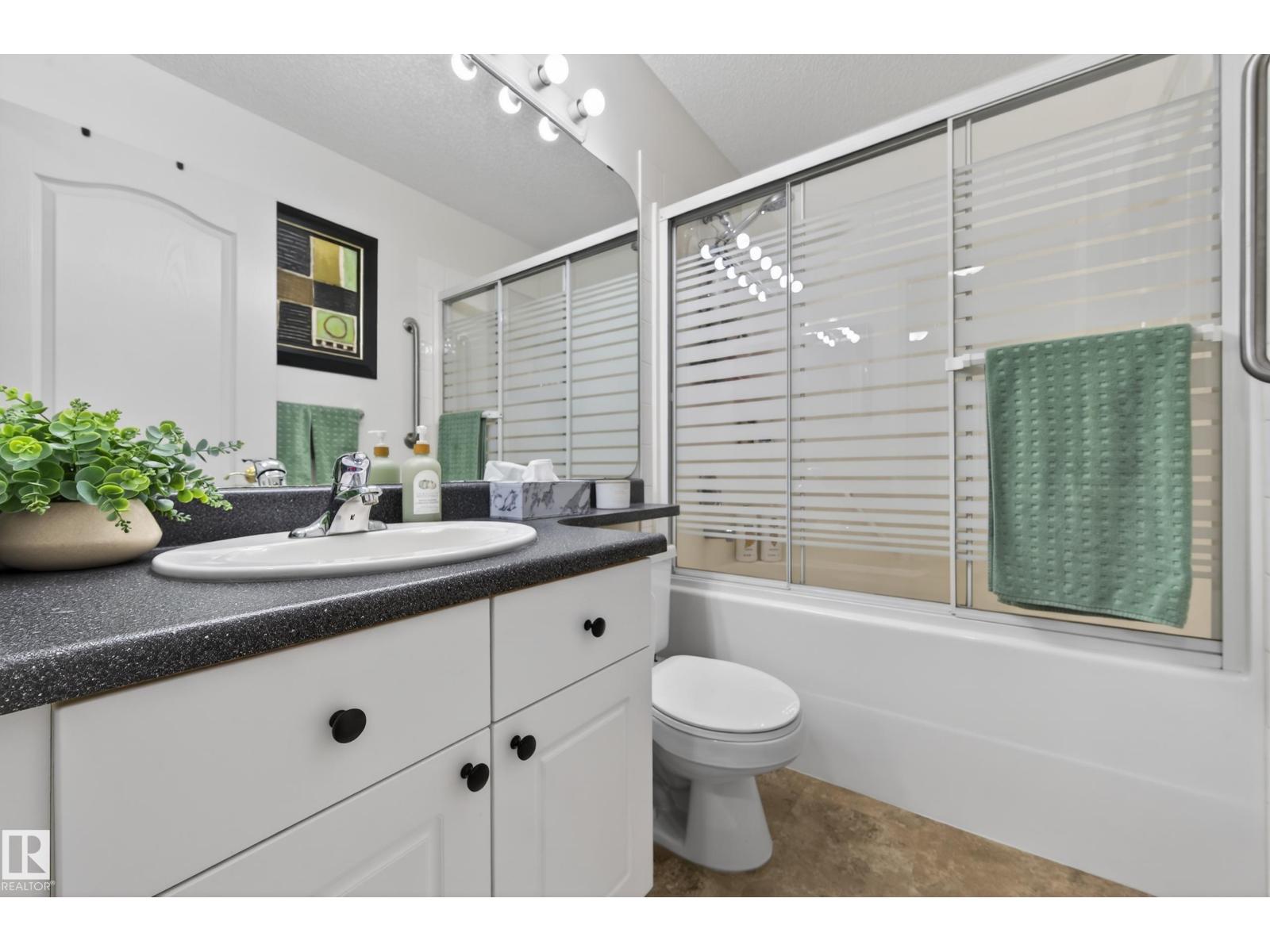 15215 44 ST NW NW, Edmonton