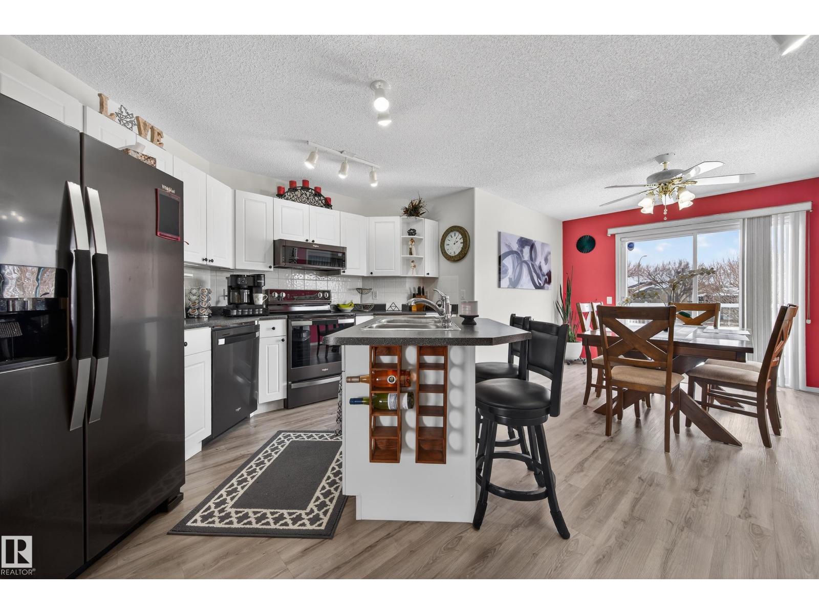 15215 44 ST NW NW, Edmonton