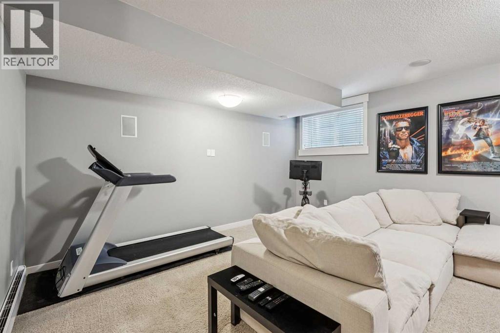 Single Family House for Sale in   Avenue NW Montgomery Calgary 