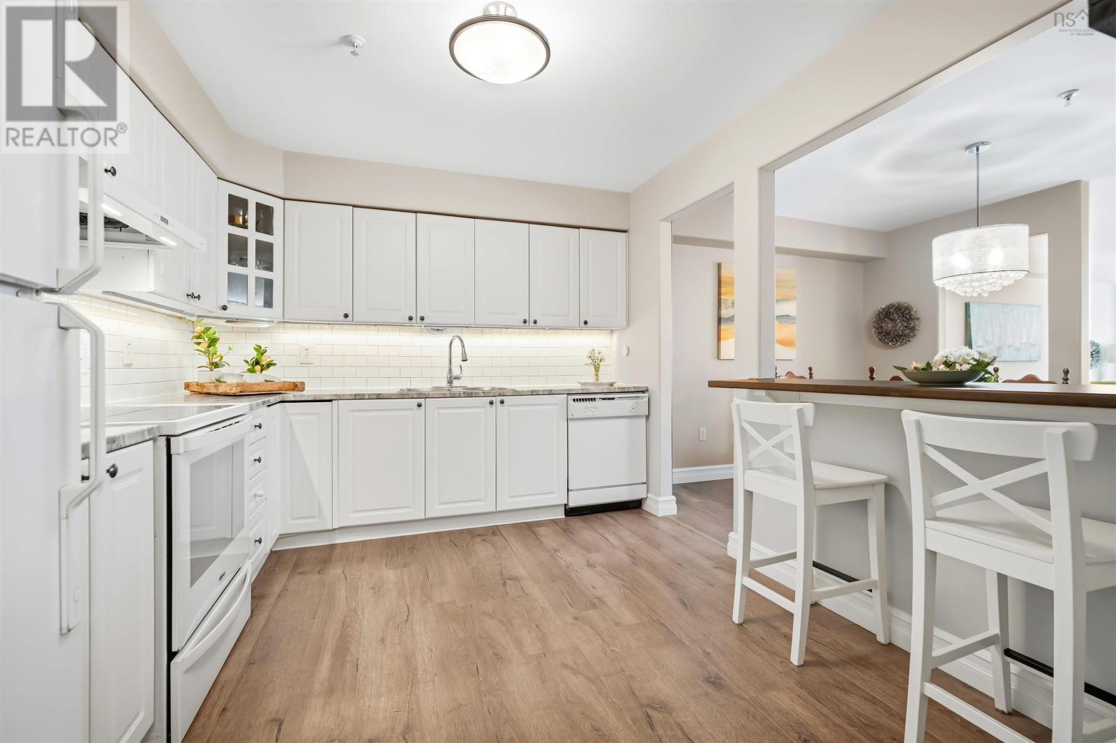 Property 20 of 44 of 310 2 Lake Drive