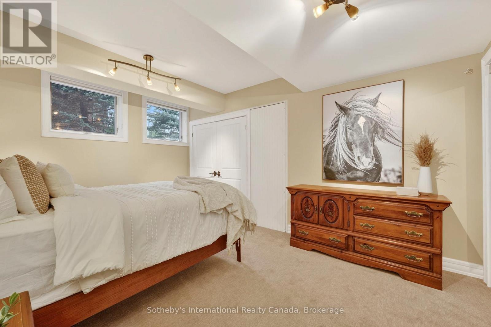 160 SUNSET BOULEVARD - 31