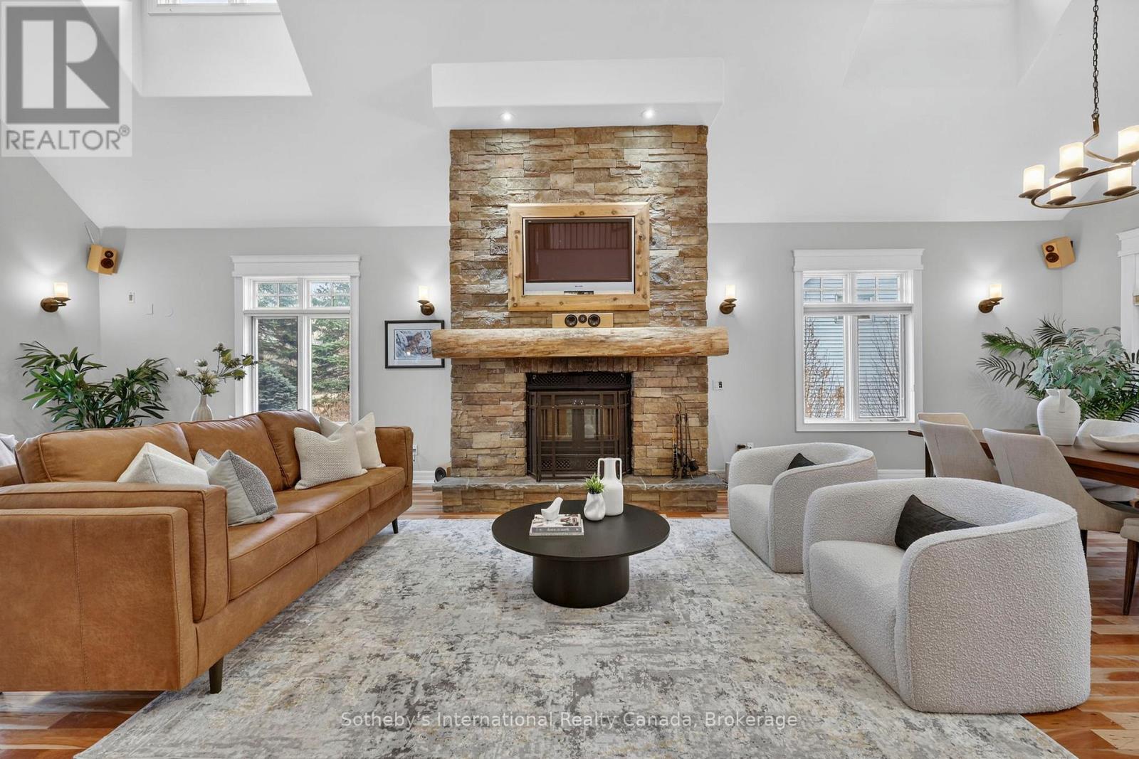 160 SUNSET BOULEVARD - 7