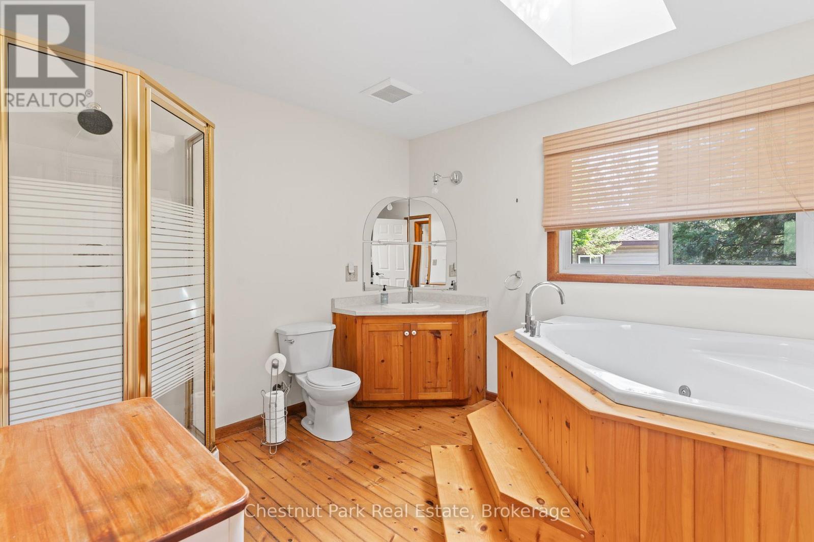 139 HURON DRIVE - 22