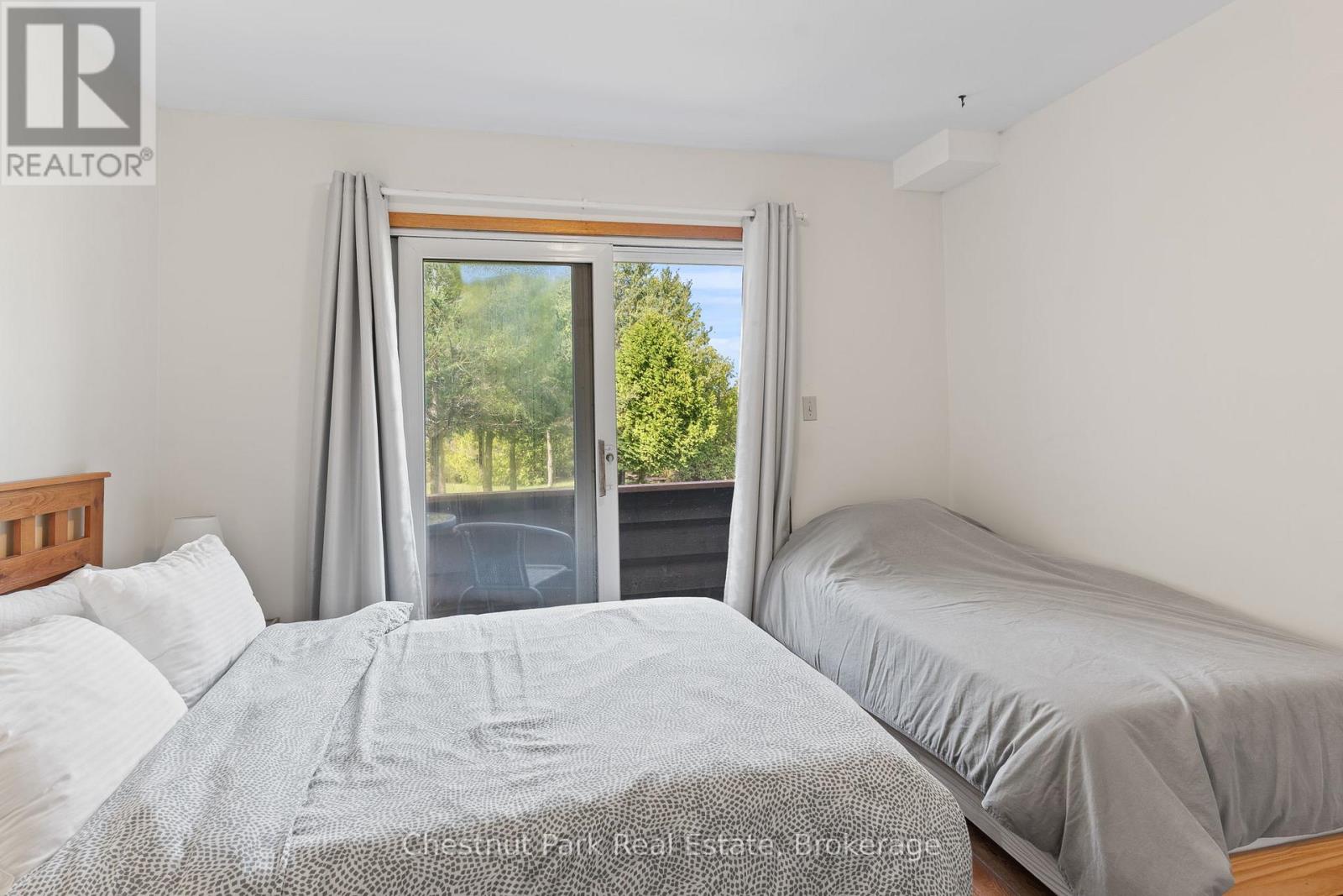 139 HURON DRIVE - 23