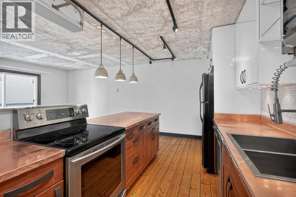 Single Family House for Sale in    Avenue SW Sunalta Calgary 