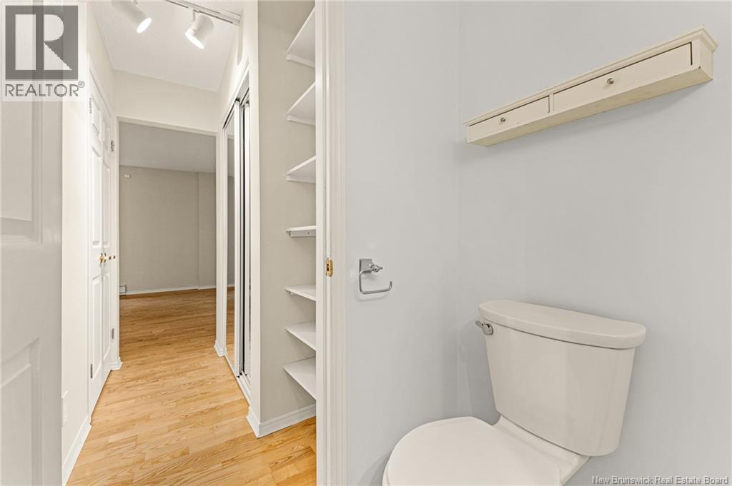 #107 191 QUEEN STREET - 21