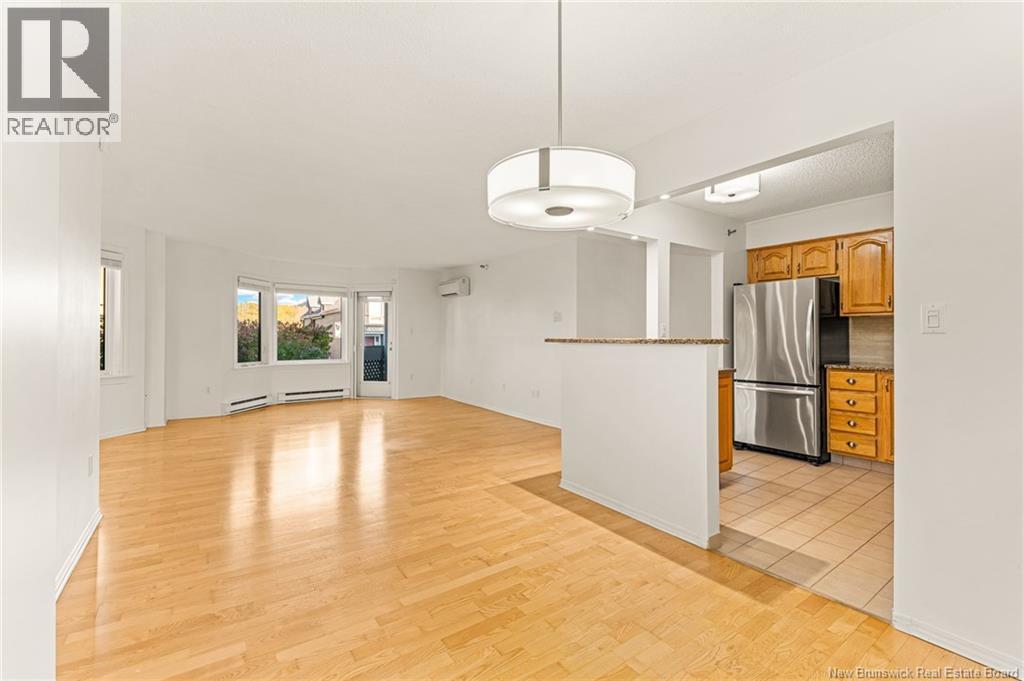 #107 191 QUEEN STREET - 10