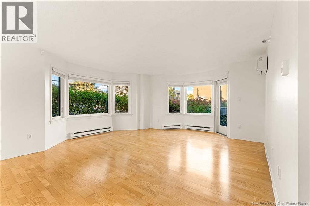 #107 191 QUEEN STREET - 11