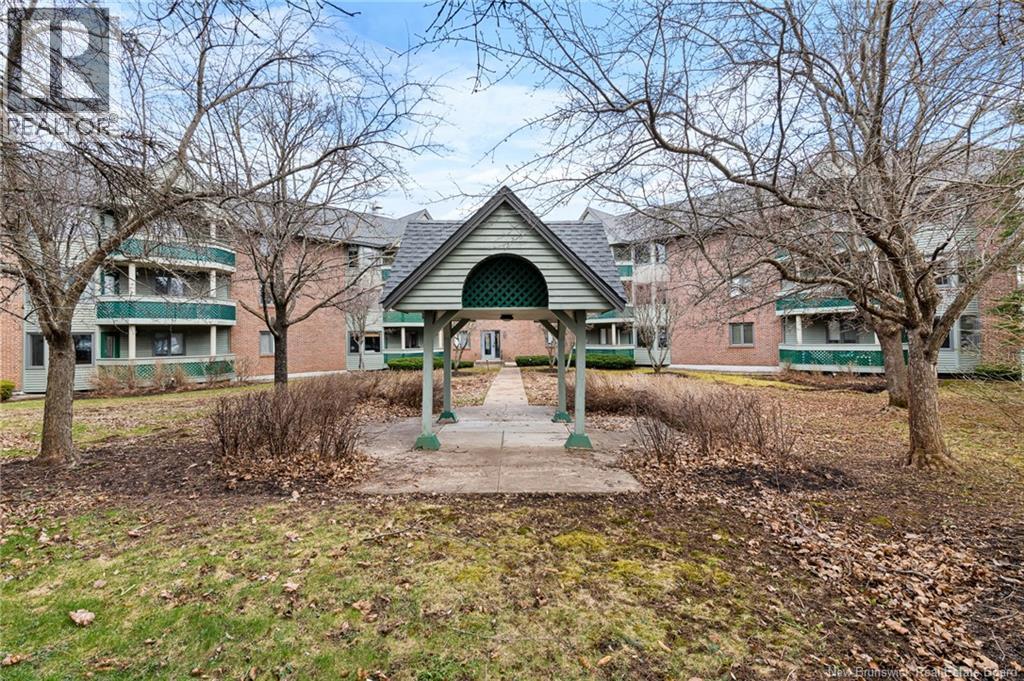 #107 191 QUEEN STREET - 34