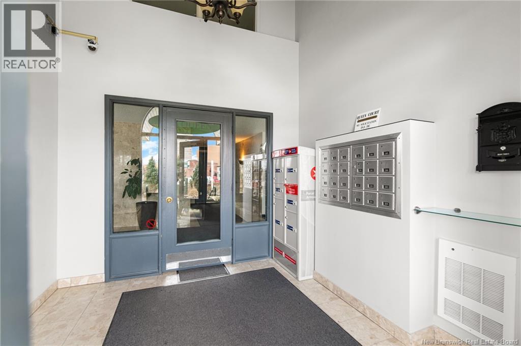 #107 191 QUEEN STREET - 28