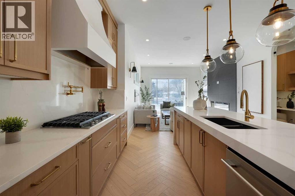 Single Family House for Sale in   Avenue NW Banff Trail Calgary 