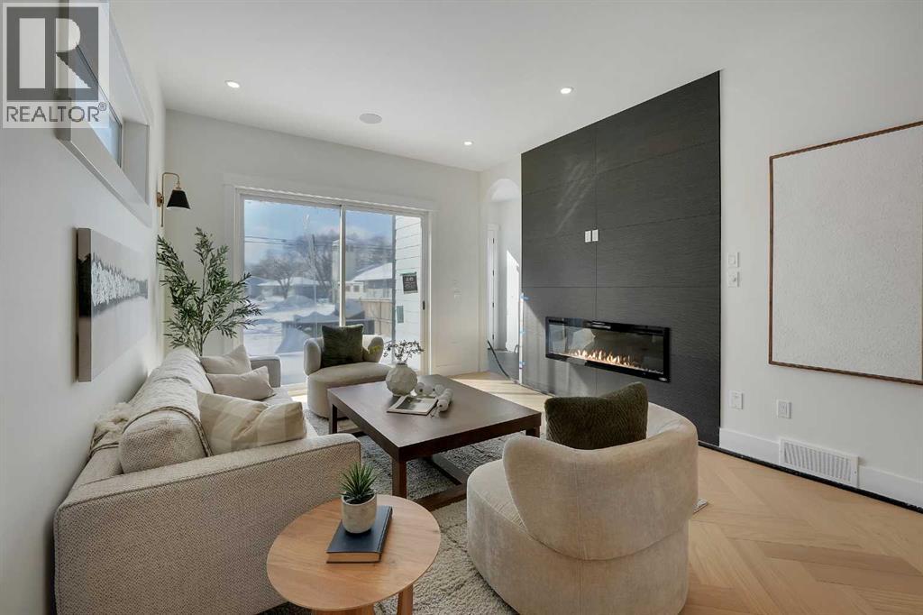 Single Family House for Sale in   Avenue NW Banff Trail Calgary 