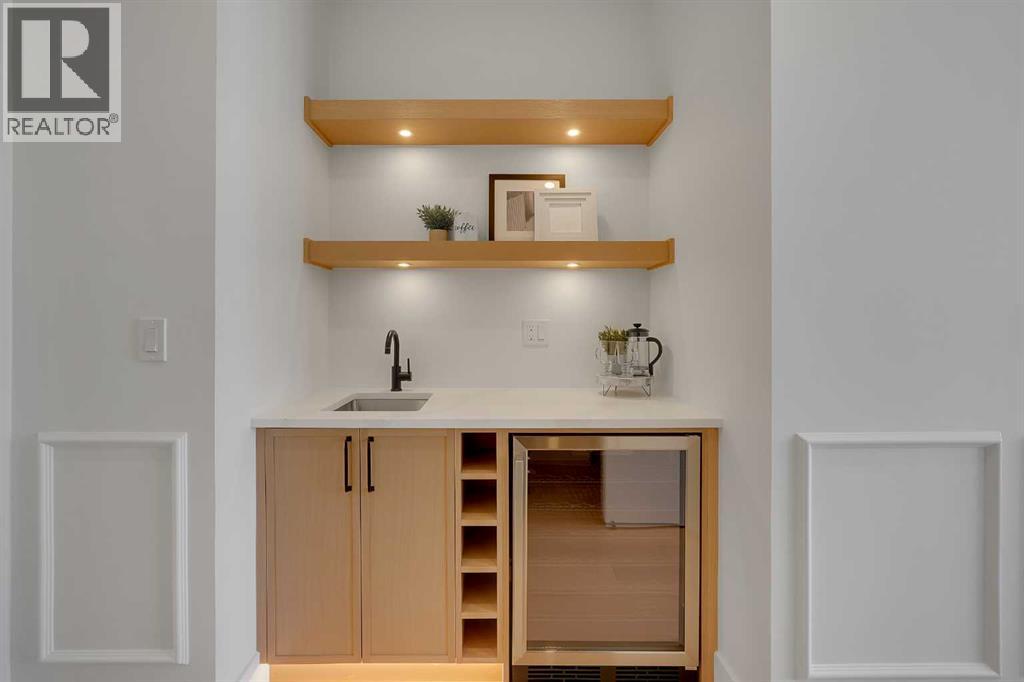 Single Family House for Sale in   Avenue NW Banff Trail Calgary 