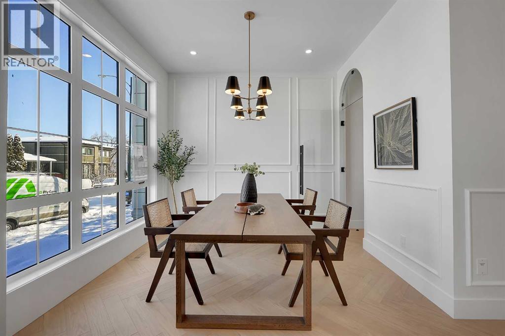 Single Family House for Sale in   Avenue NW Banff Trail Calgary 