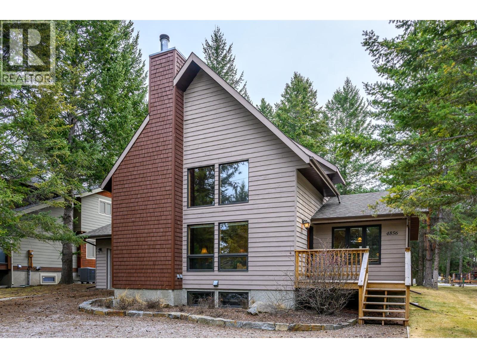  4856 Ridge Crescent, Windermere