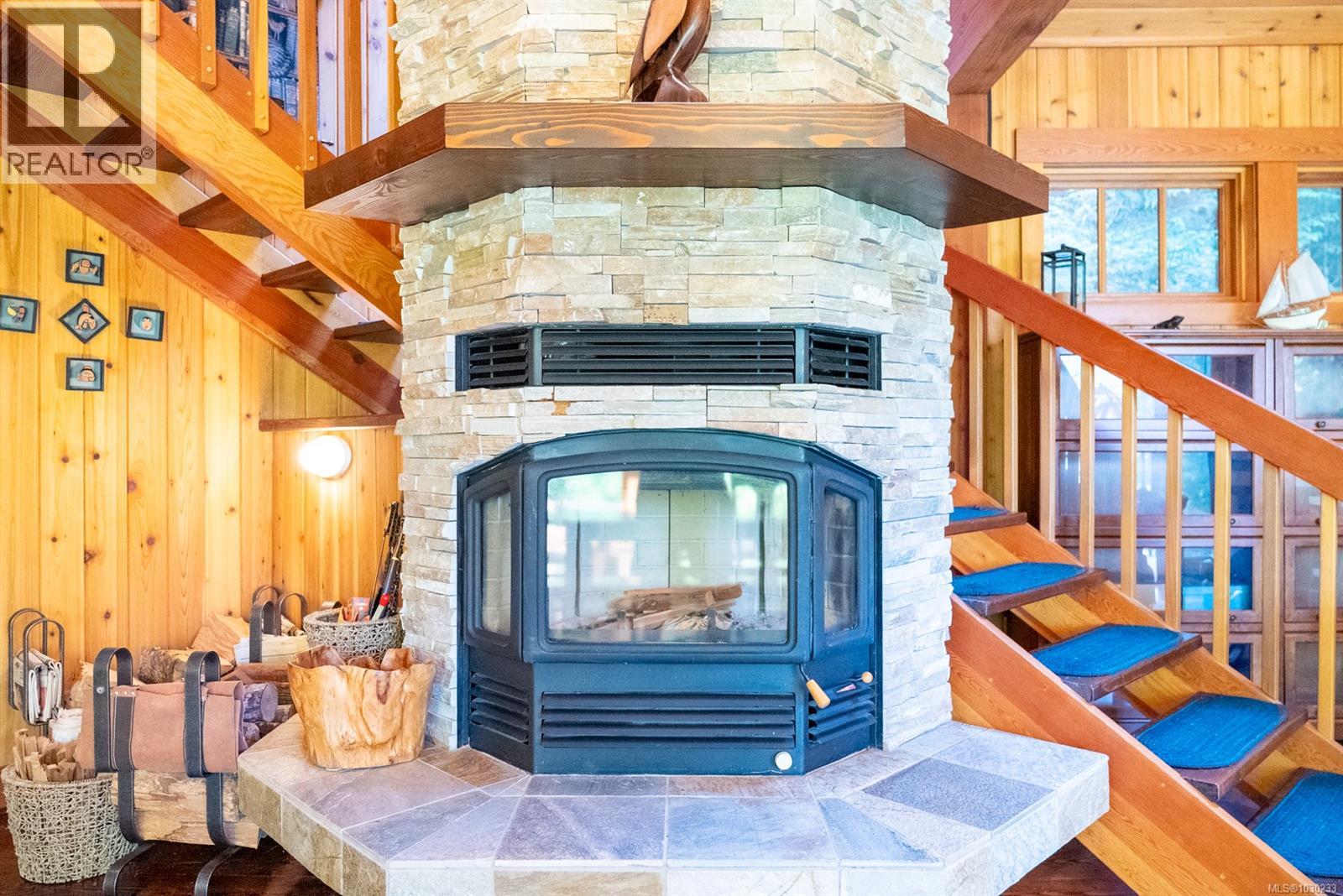  8807 Ainslie Point Road, Pender Island