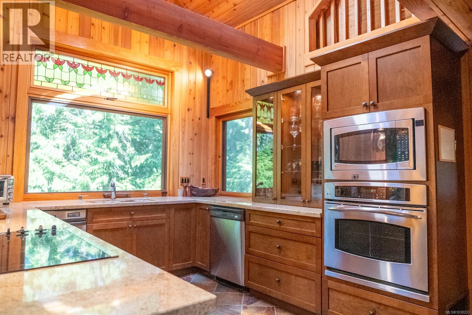  8807 Ainslie Point Road, Pender Island