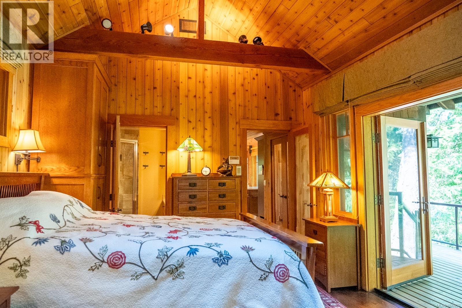  8807 Ainslie Point Road, Pender Island