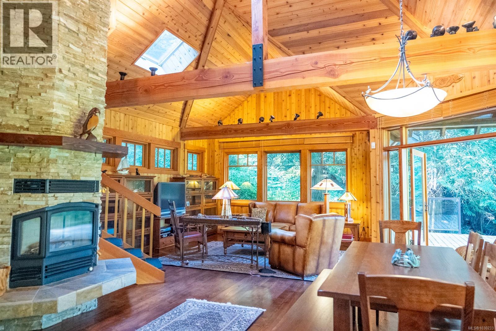  8807 Ainslie Point Road, Pender Island