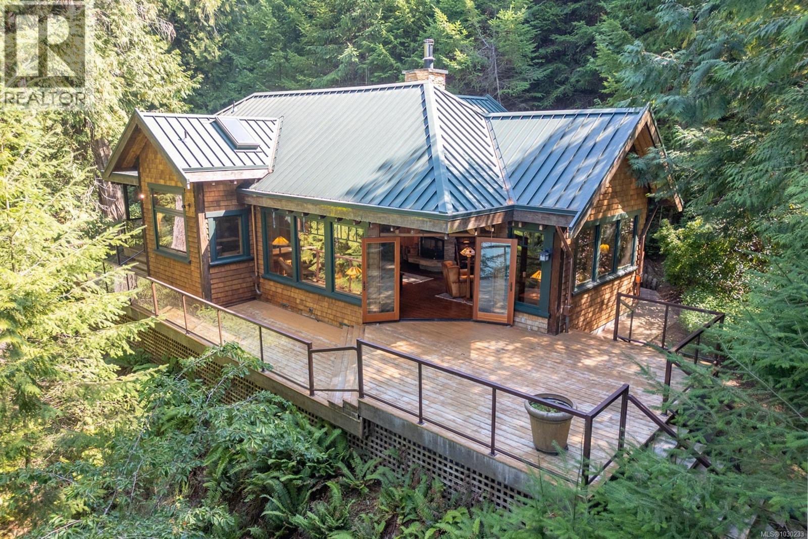  8807 Ainslie Point Road, Pender Island