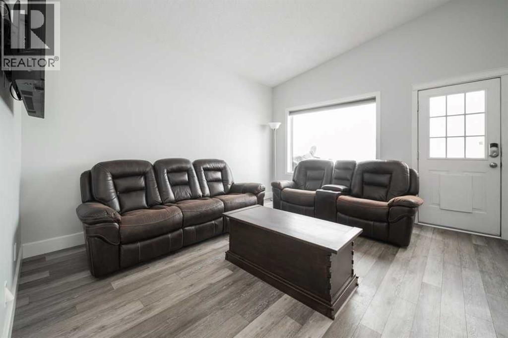 433 Diefenbaker Drive, Fort McMurray