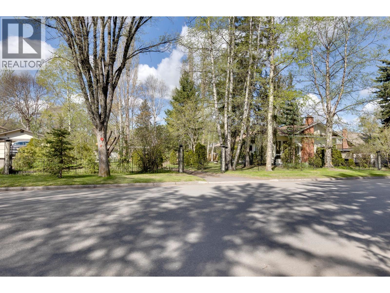 1591 CEDAR STREET - 34