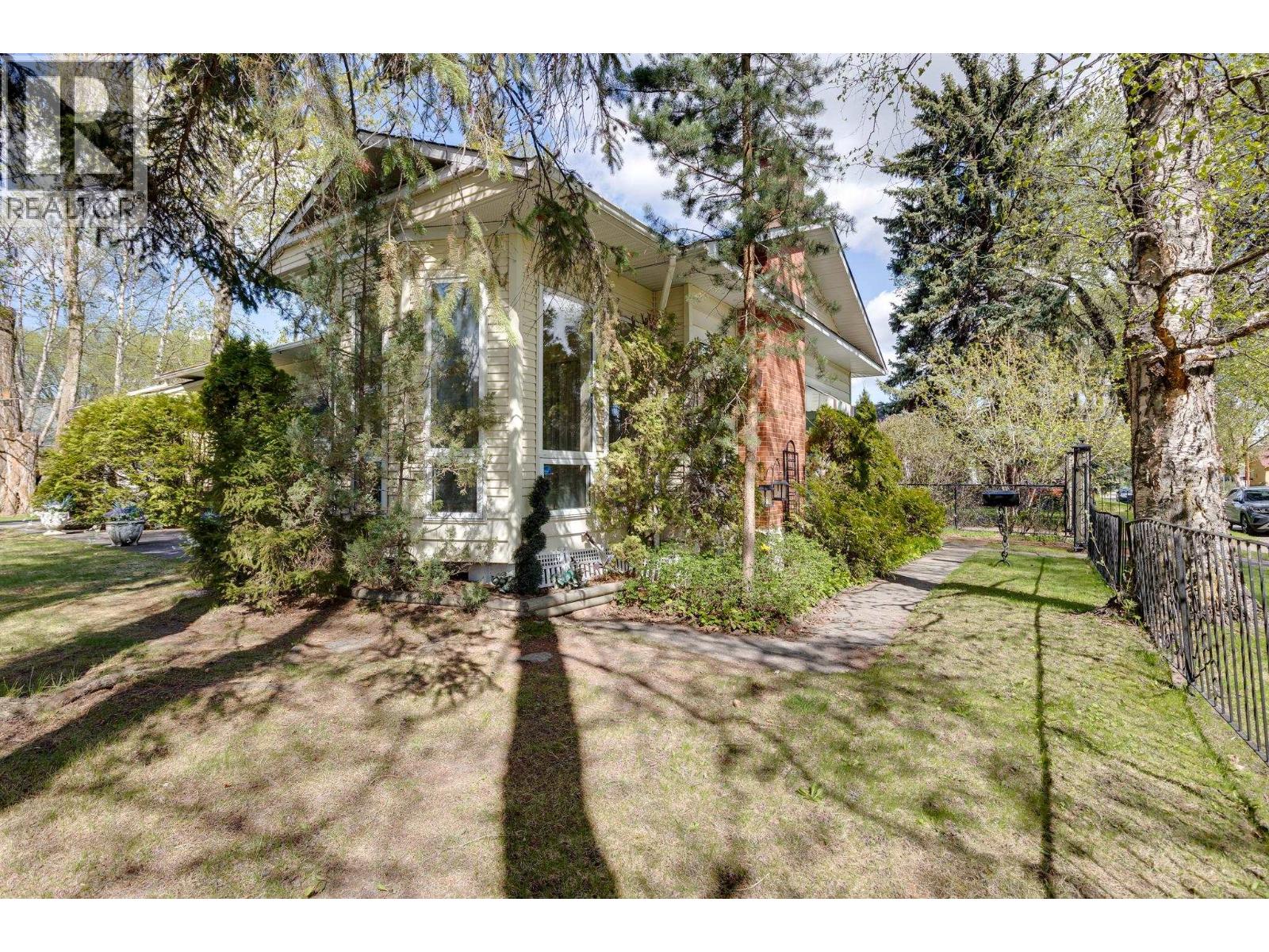 1591 CEDAR STREET - 38