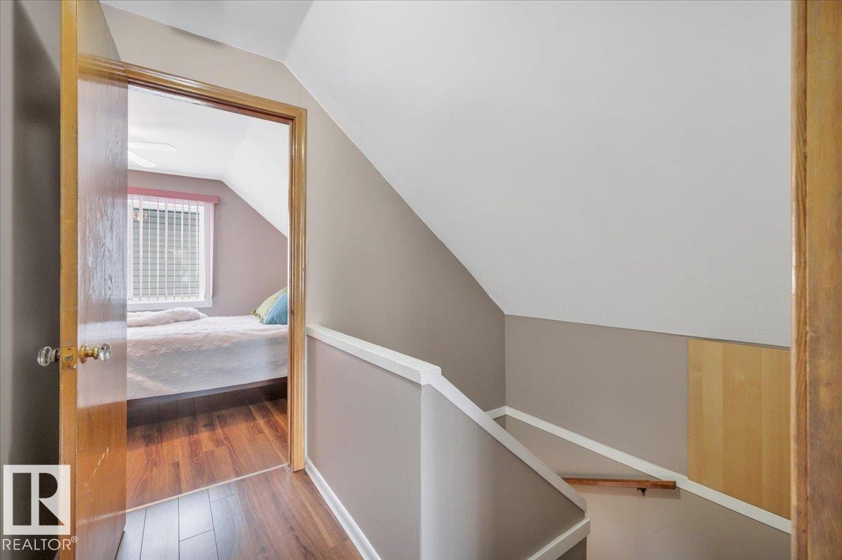 7934 81 AV NW, Edmonton