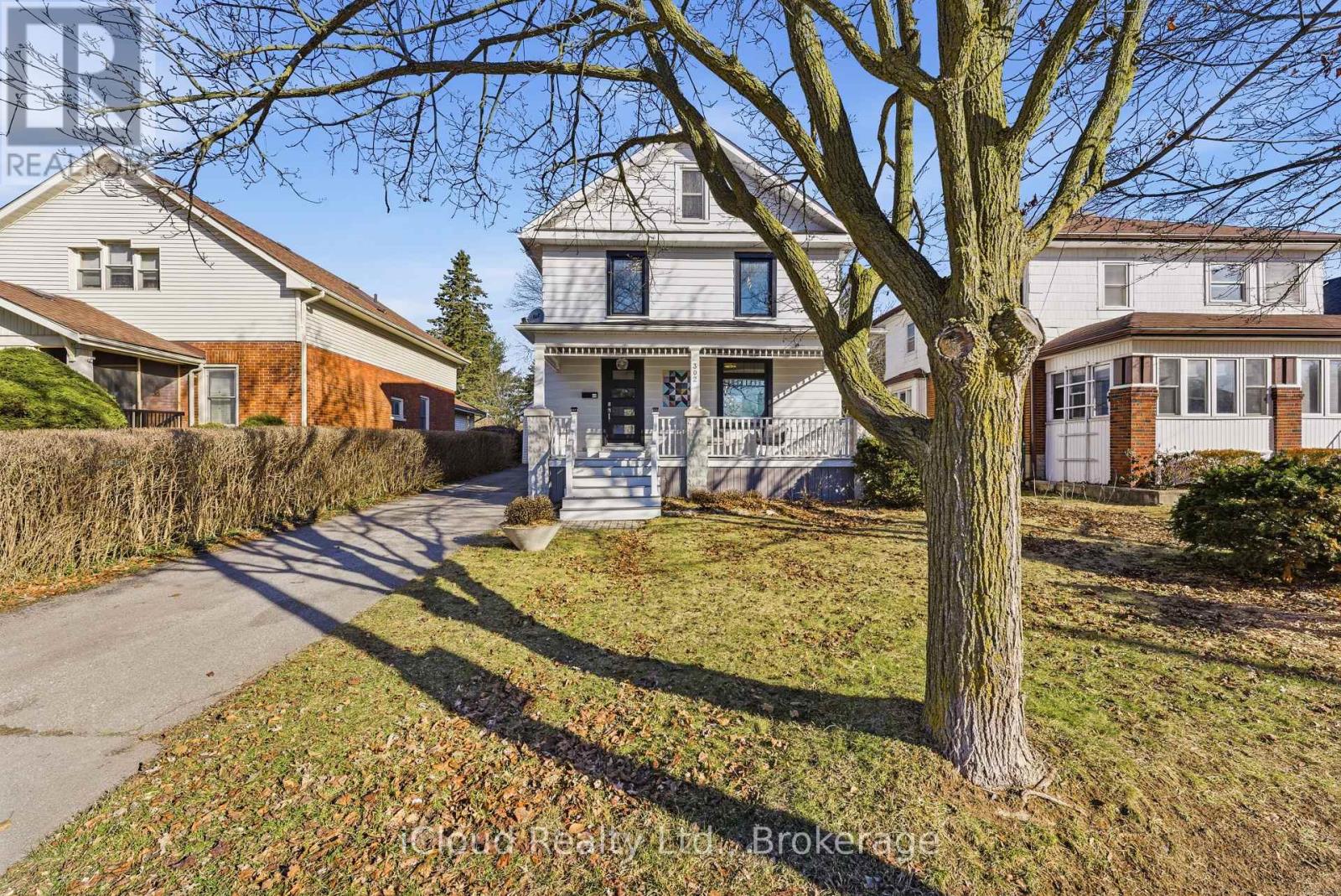 302 BRIDGE STREET E - 4