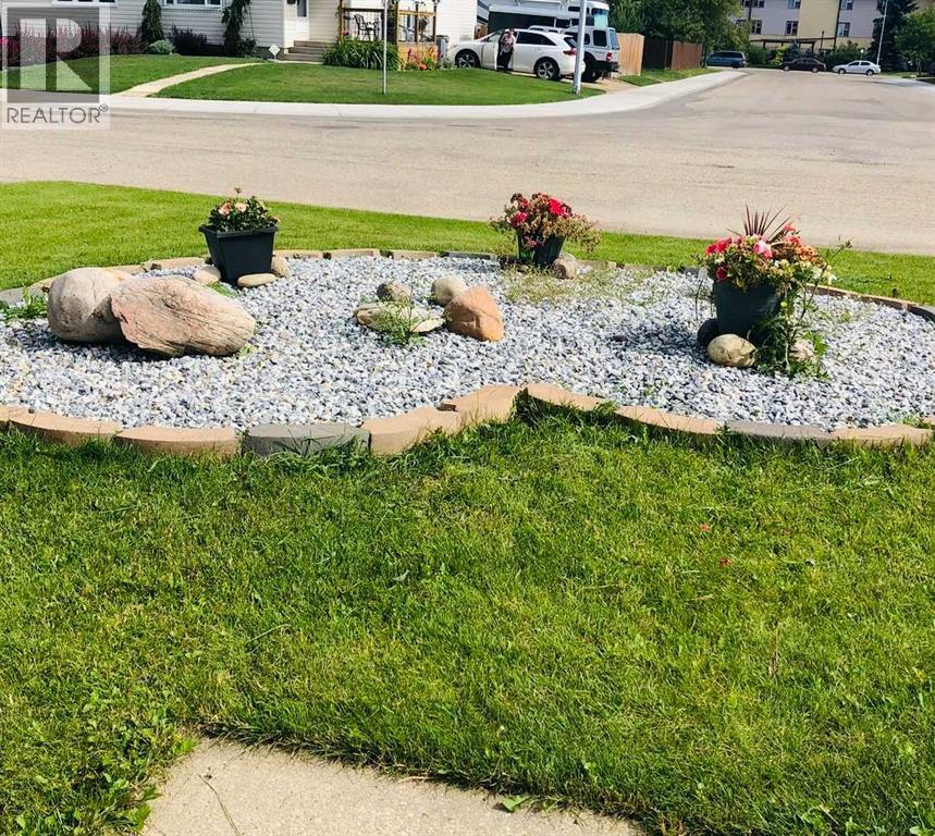 
          9425 120 Avenue
            <br/>
            <span>Grande Prairie</span>
            , 
            <span>AB</span>
             <span>T8V4P9</span>
         - Photo 25