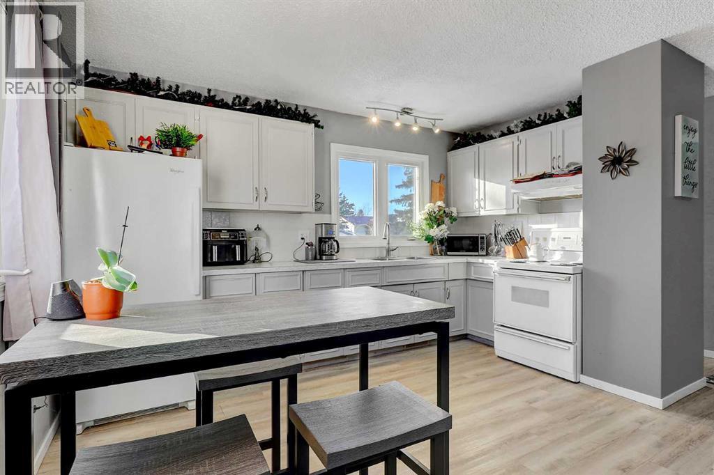 
          9425 120 Avenue
            <br/>
            <span>Grande Prairie</span>
            , 
            <span>AB</span>
             <span>T8V4P9</span>
         - Photo 26