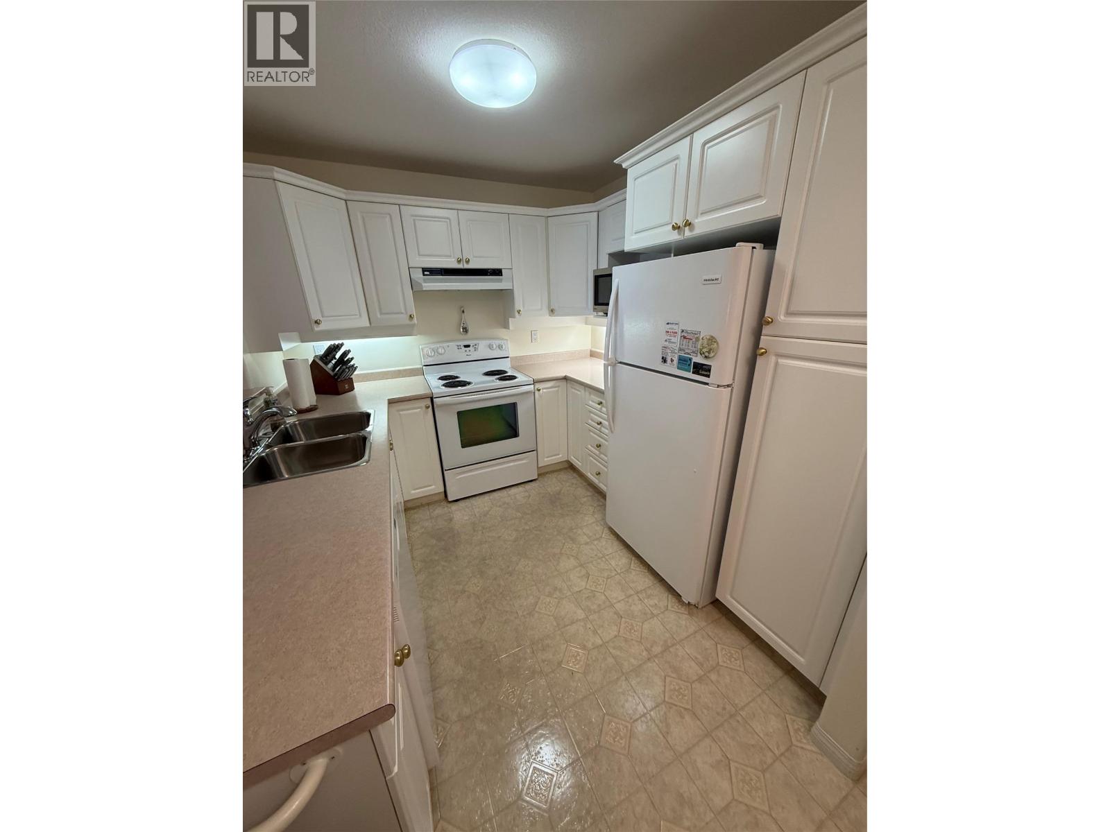 120 Vernon Avenue Unit# 204 Lot# 8, Kamloops