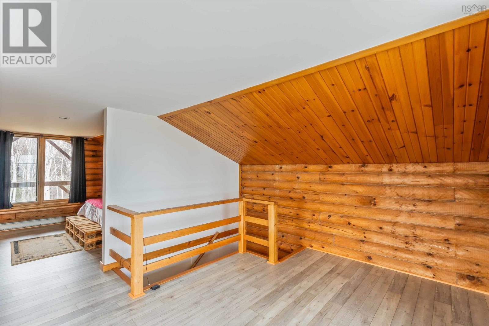 Property 25 of 45 of 4805 Shore Road W