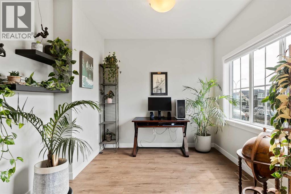 182 River Heights Drive, Cochrane