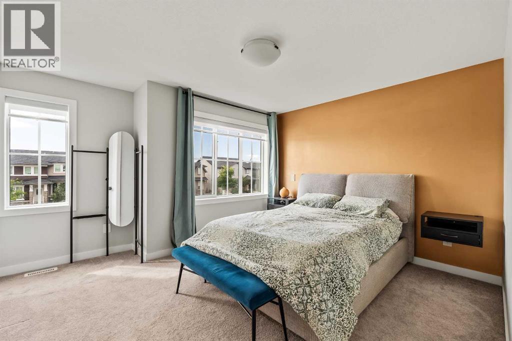 182 River Heights Drive, Cochrane