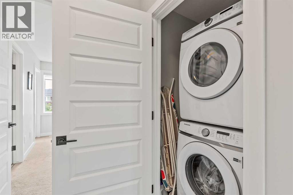 182 River Heights Drive, Cochrane