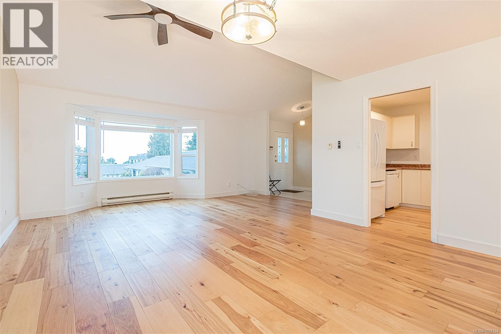 #14 100 ABBEY LANE - 19