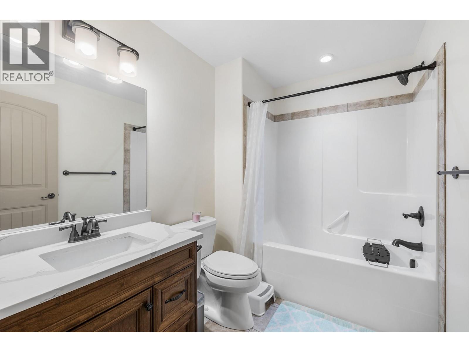 #202 2770 AUBURN ROAD - 16