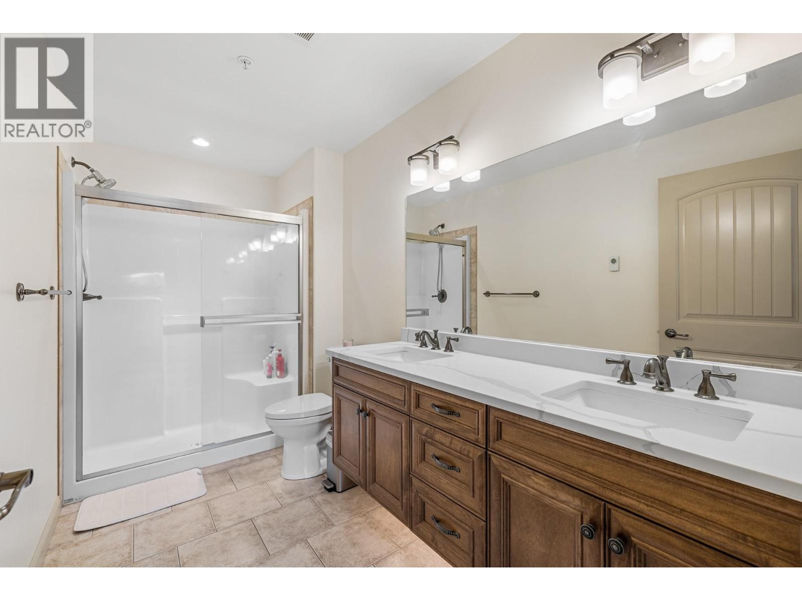 #202 2770 AUBURN ROAD - 14