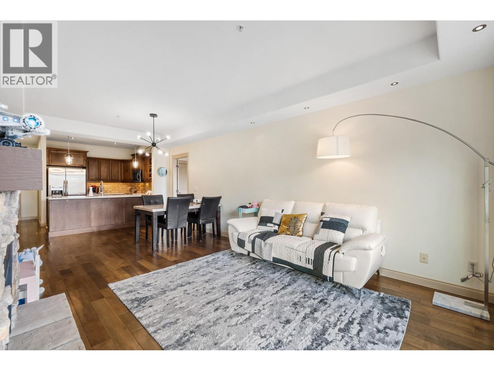 #202 2770 AUBURN ROAD - 7