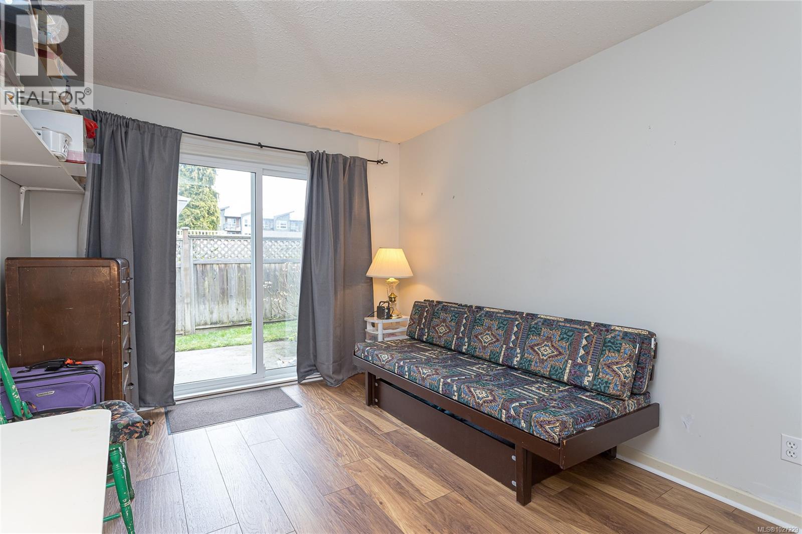 #8 100 ABBEY LANE - 20