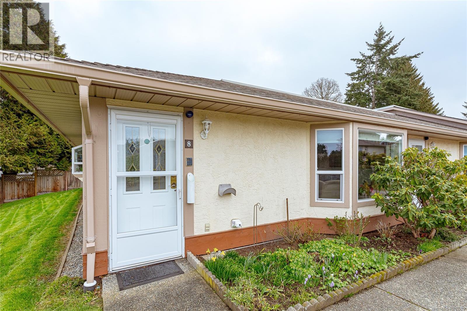 #8 100 ABBEY LANE - 5