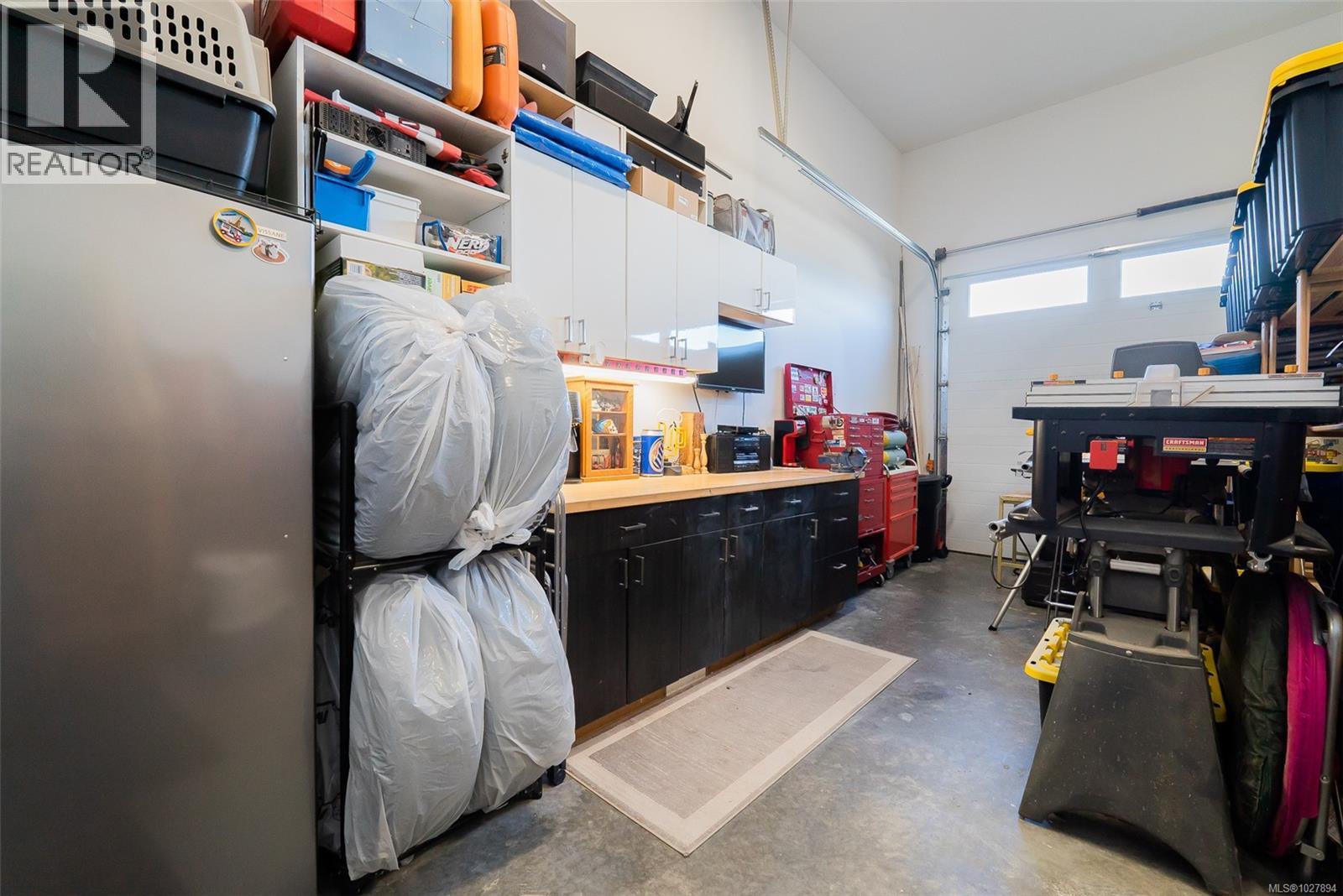 628 JOHN WILSON PL - 43