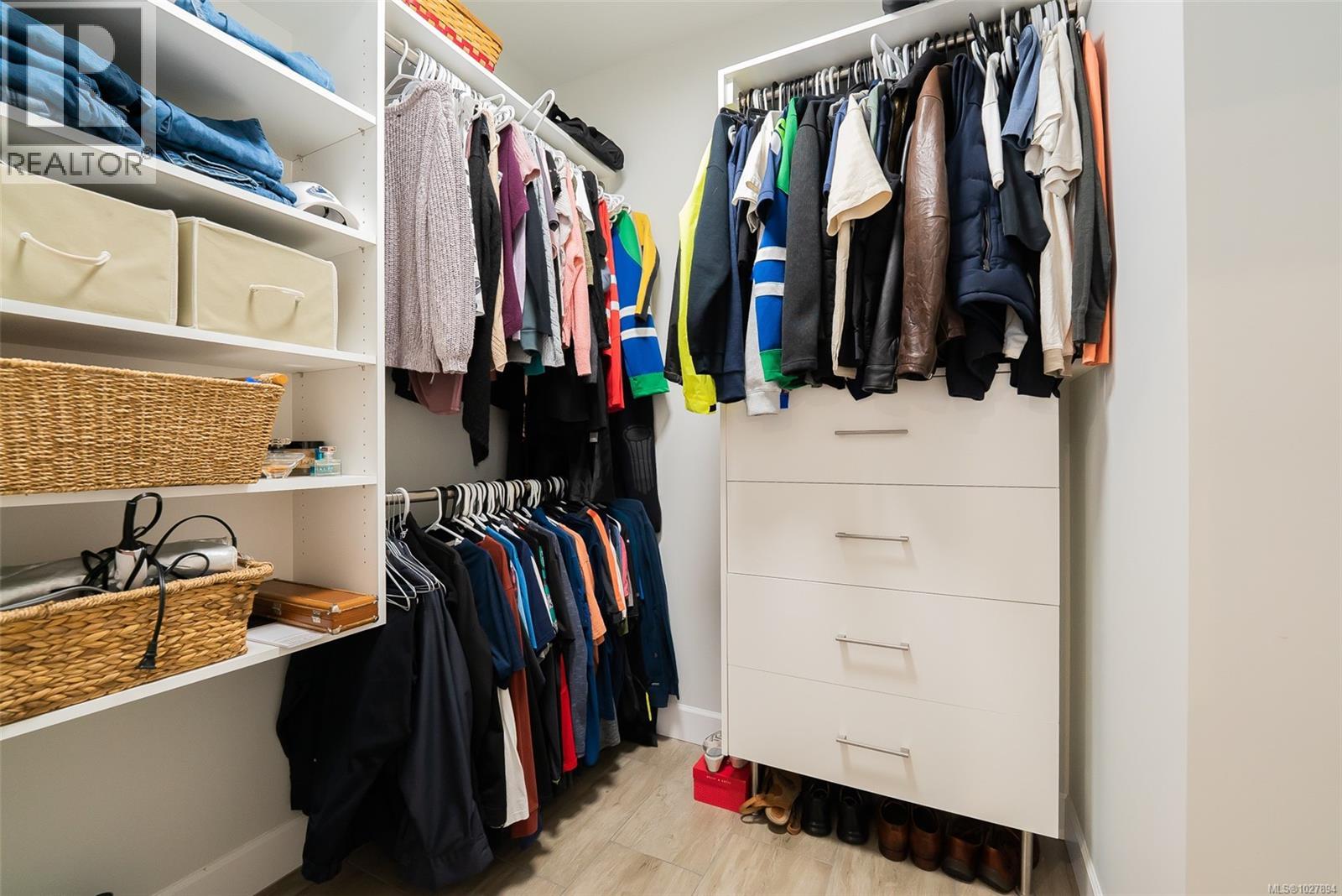 628 JOHN WILSON PL - 50