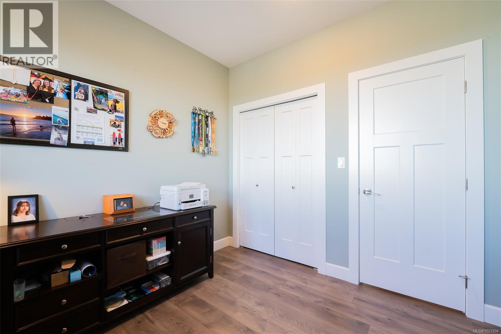 628 JOHN WILSON PL - 47