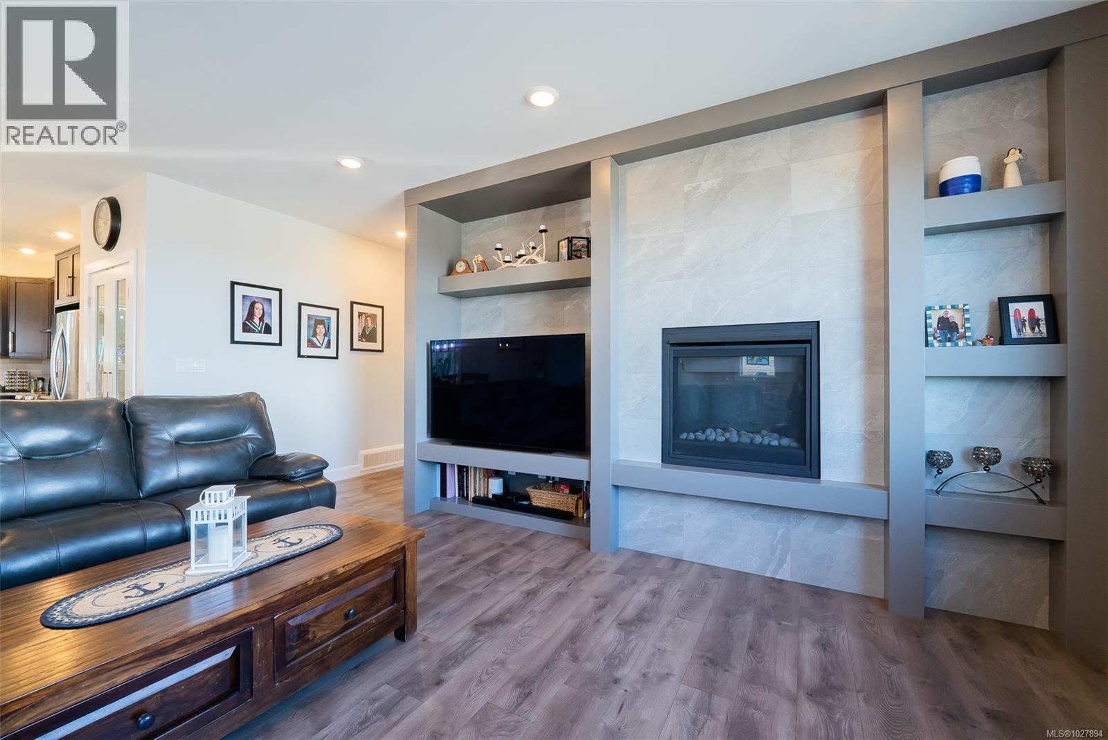 628 JOHN WILSON PL - 51