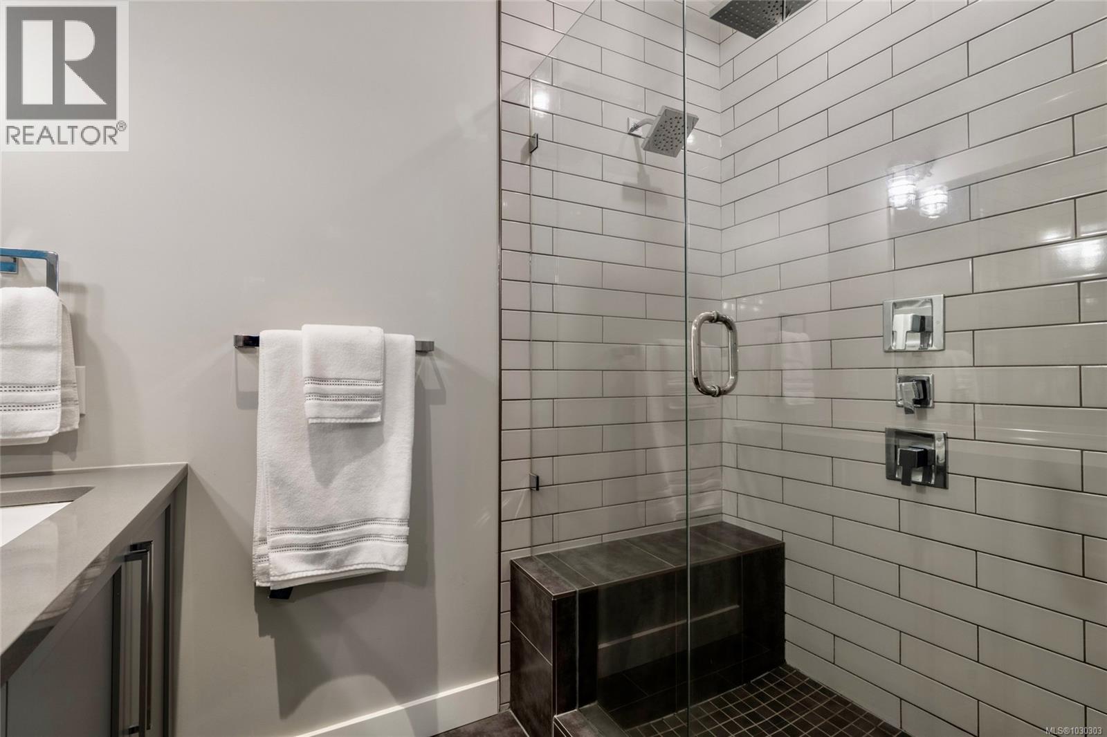 #108 2049 COUNTRY CLUB WAY - 18