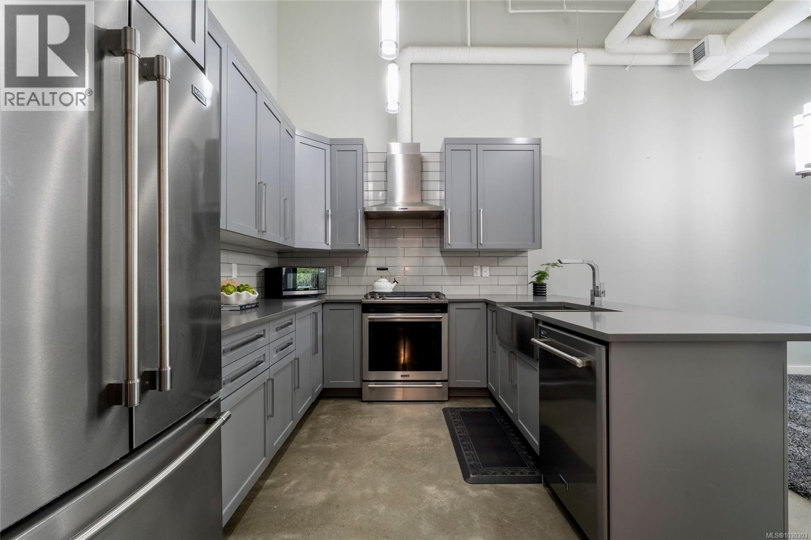 #108 2049 COUNTRY CLUB WAY - 6