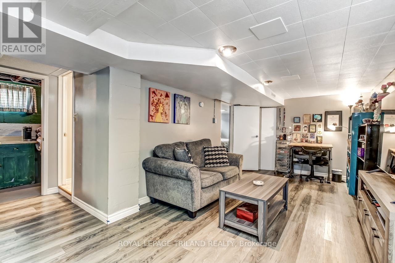 69 LINWOOD STREET - 14